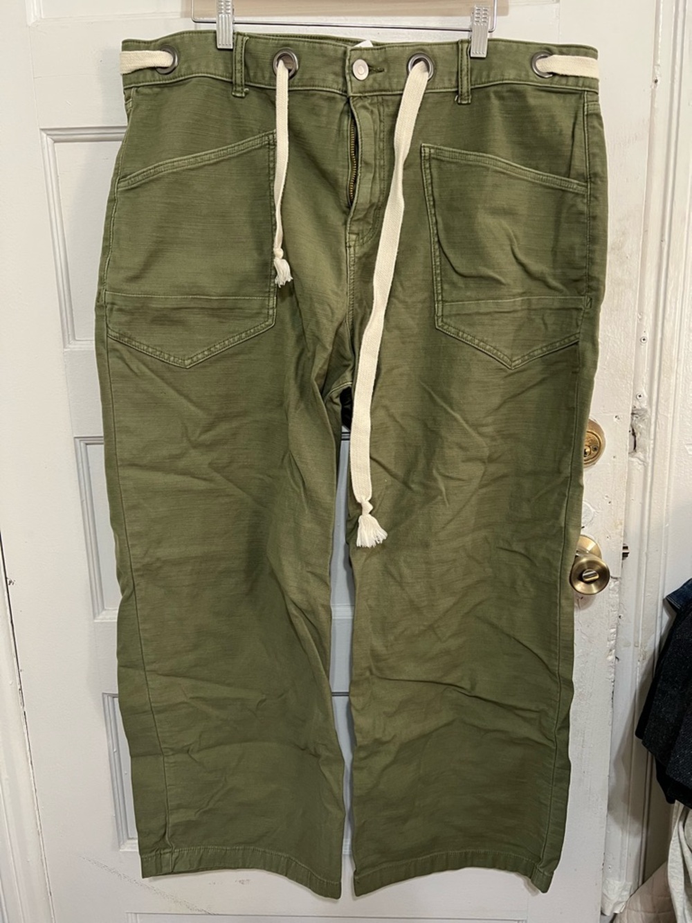 Stunning Festi Olive Green Drawstring Casual Pants size 18
